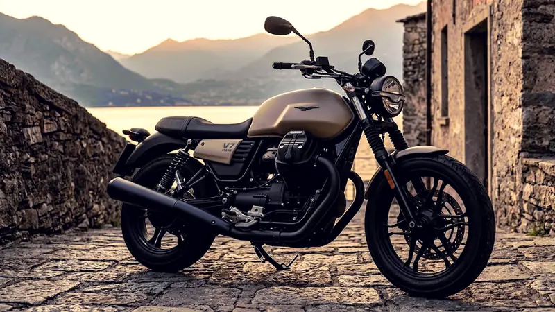 Moto Guzzi V7 2026: Stone và Sport, hai linh hồn của một ... - Foto 2